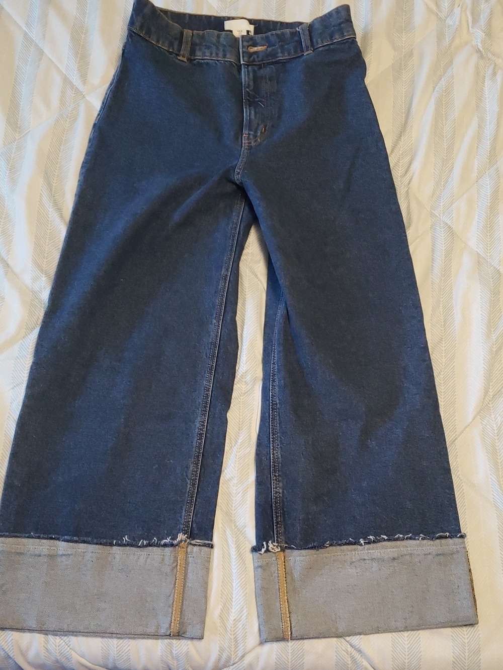 $7  W/Mini Purchase $25 H&M Women's Wide-Leg Dark Blue Jeans